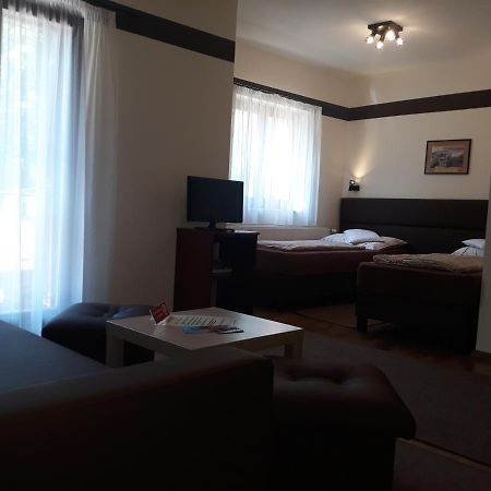 Decsi Vendeghaz Hotell Esztergom Eksteriør bilde
